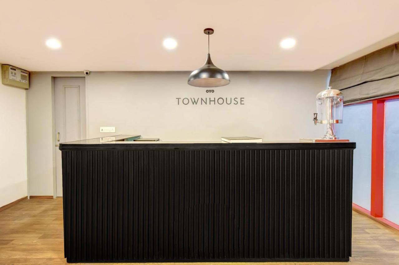Oyo Townhouse 115 Patel Nagar Hotel Nova Deli Exterior foto